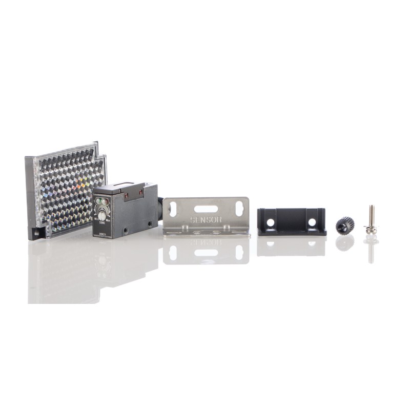 1 pcs - Omron Retroreflective Photoelectric Sensor, Block Sensor, 100 mm - 2 m Detection Range