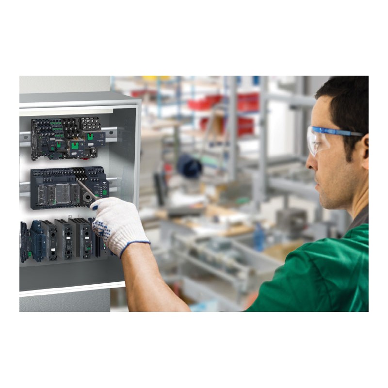 1 pcs - Schneider Electric Plug In Power Relay, 24V dc Coil, SPDT