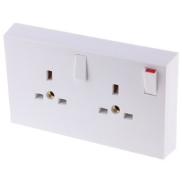 1 pcs - RS PRO White 2 Gang Plug Socket, 1 Pole Poles, 13A, Type G - British, Indoor Use