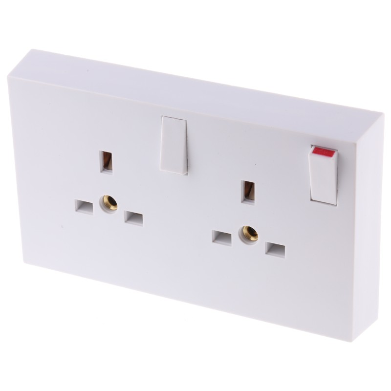 1 pcs - RS PRO White 2 Gang Plug Socket, 1 Pole Poles, 13A, Type G - British, Indoor Use