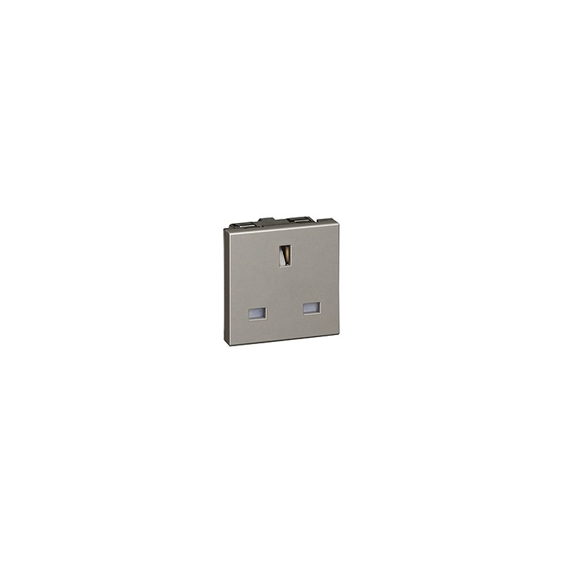 1 pcs - Legrand 1 Gang Plug Socket, 13A, Type G - British, Indoor Use
