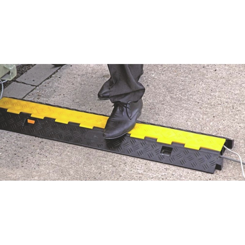 1 pcs - Vulcascot 1m Black/Yellow Cable Cover in PVC, 25 x 30mm Inside dia.