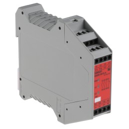 1 pcs - Omron Dual-Channel Emergency Stop Safety Relay, 24V ac/dc, 3 Safety Contacts