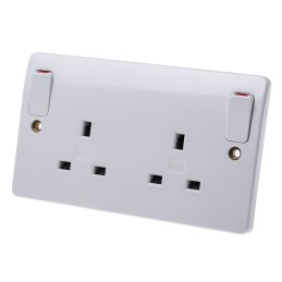 1 pcs - MK Electric White 2 Gang Plug Socket, 13A, Type G - British, Indoor Use