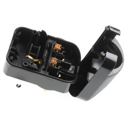 1 pcs - PowerConnections Europe to Australia Mains Connector Converter, Rated At 10A
