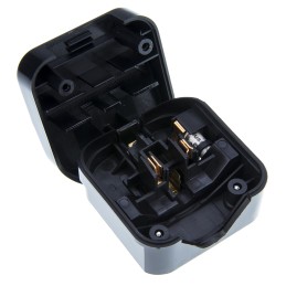 1 pcs - PowerConnections USA to UK Mains Connector Converter, Rated At 5A