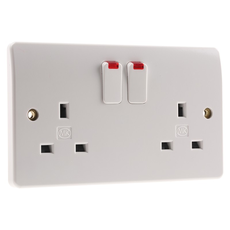 1 pcs - MK Electric White 2 Gang Plug Socket, 2 Poles, 13A, Type G - British, Indoor Use