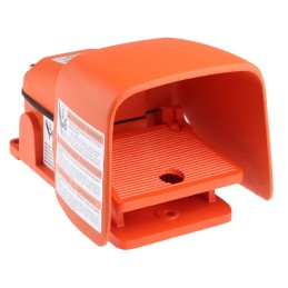 1 pcs - RS PRO Momentary Foot Switch - Aluminium Case Material, DP-CO, 3 A @ 240 V ac, 6 A @ 125 V ac Contact Current, 240V