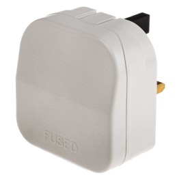 1 pcs - PowerConnections Europe to UK Mains Connector Converter, Rated At 3A