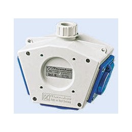 1 pcs - Distribution Unit, 230 V