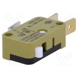 10 pcs : XGK2-88Z1 - Microswitch SNAP ACTION, 12A/250VAC, without lever, SPDT, Pos: 2