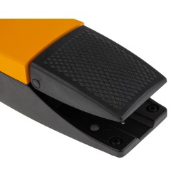 1 pcs - RS PRO Momentary Foot Switch - Die Cast Aluminium Case Material, NC/NO, 6 A @ 500 V ac Contact Current, 230V Contact