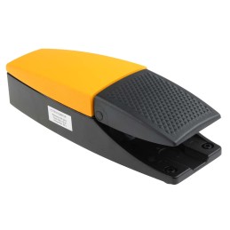 1 pcs - RS PRO Momentary Foot Switch - Die Cast Aluminium Case Material, DP-CO, 21 A Contact Current, 250V Contact Voltage