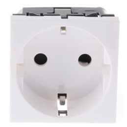 1 pcs - Legrand White 1 Gang Plug Socket, 16A, Type F - German Schuko, Indoor Use