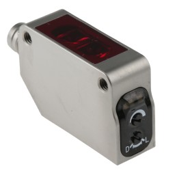 1 pcs - Omron Diffuse Photoelectric Sensor, Block Sensor, 1 m Detection Range