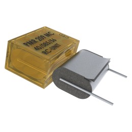 5 pcs - KEMET RC Capacitor 100nF 22Ω Tolerance ±20% 250 V ac, 630 V dc 1-way Through Hole PMR209 Series