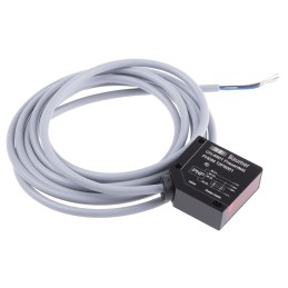 1 pcs - Baumer Diffuse Photoelectric Sensor, Block Sensor, 15 mm - 300 mm Detection Range