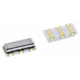 50 pcs - CSTCR6M00G53-R0 CSTCR6M00G53-R0, Ceramic Resonator, 6MHz Shear 39pF, 3-Pin, 4.5 x 2 x 1.15mm