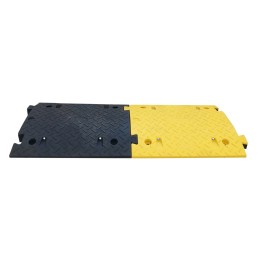 1 pcs - RS PRO High Visibility Rubber Speed Bump, 430mm x 2.5 m x 70 mm, 15km/h Speed Limit