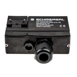 1 pcs - Schmersal AZM 170 Series Solenoid Interlock Switch, Power to Lock, 24V ac/dc
