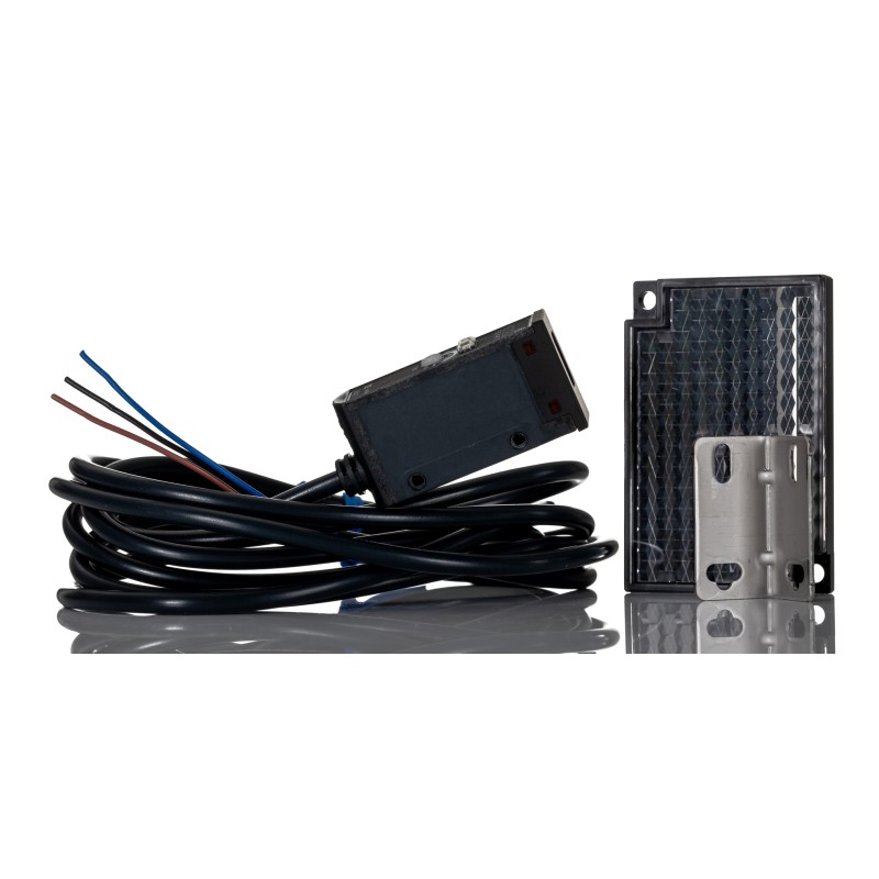 1 pcs - Omron Retroreflective Photoelectric Sensor, Block Sensor, 100 mm - 2 m Detection Range