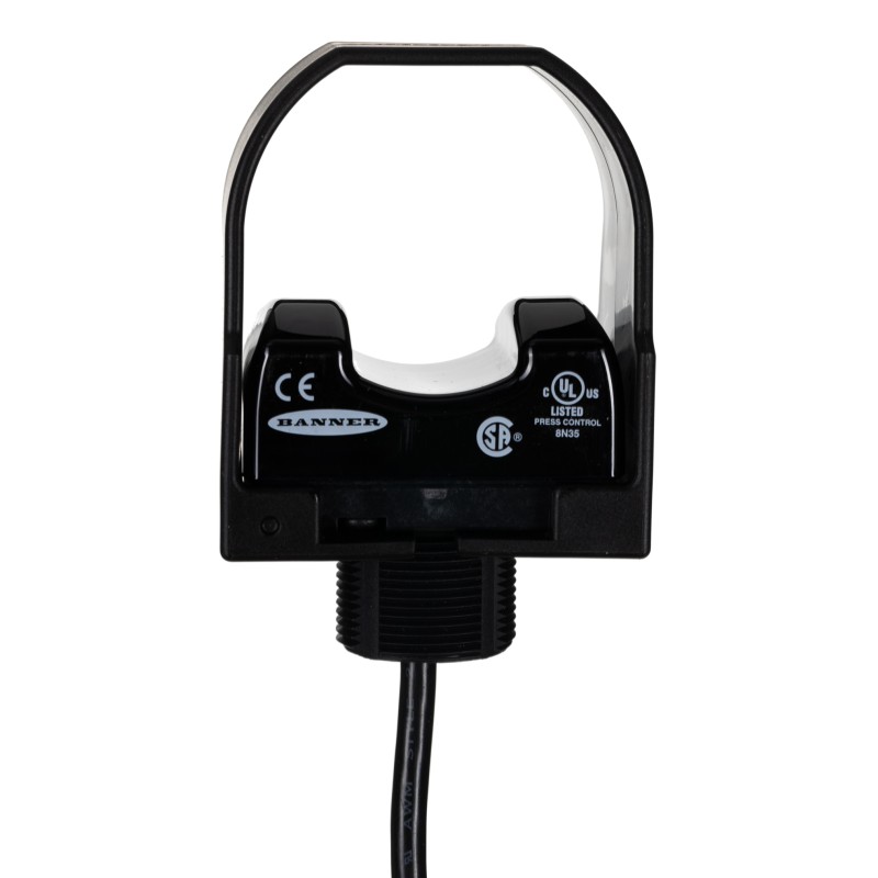 1 pcs - Banner OTB Series Illuminated Push Button, Momentary, Panel Mount, 30V dc, IP66