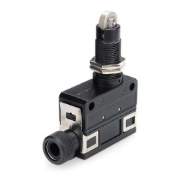 1 pcs - Honeywell SL1 Series Roller Plunger Limit Switch, IP67, SPDT, Die Cast Zinc Housing, 250V ac Max, 5A Max