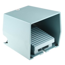1 pcs - Schneider Electric Industrial Duty Momentary On-Off Foot Switch - Metal Case Material, SPDT, 270 mA @ 250 V dc, 3 A @