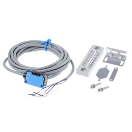 1 pcs - Sick Retroreflective Photoelectric Sensor, Block Sensor, 2.4 m Detection Range