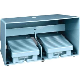 1 pcs - Schneider Electric Industrial Duty Momentary On-Off Foot Switch - Metal Case Material, 2NC+2NO, 3 A, 270 mA Contact