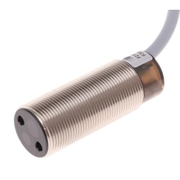 1 pcs - Baumer Diffuse Photoelectric Sensor, Barrel Sensor, 20 mm - 150 mm Detection Range
