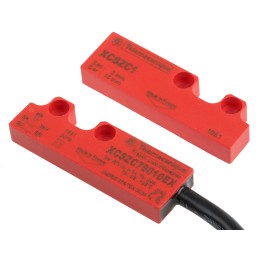 1 pcs - Telemecanique Sensors XCS-DMC Series Magnetic Non-Contact Safety Switch, 24V dc, Plastic Housing, 2NC, 10m Cable