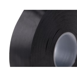 1 Reel of 33 M - Advance Tapes AT7 Black PVC Electrical Tape, 19mm x 33m