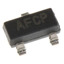 10 pcs - Microchip Voltage Temperature Sensor, Voltage Output, Surface Mount, Analogue, ±2°C, 3 Pins