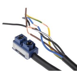 1 pcs - Telemecanique Sensors Limit Switch Pre-Cabled Connection, OsiSense XC Series