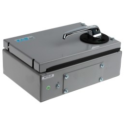 1 pcs - Eaton 3P+N Pole Isolator Switch - 32A Maximum Current