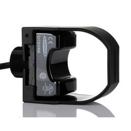 1 pcs - Banner OTB Series Push Button, Panel Mount, SPDT, 30V dc, IP66