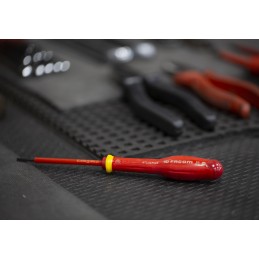 1 pcs - Facom Slotted Insulated Screwdriver, 2.5 x 0.4 mm Tip, 75 mm Blade, VDE/1000V, 178 mm Overall