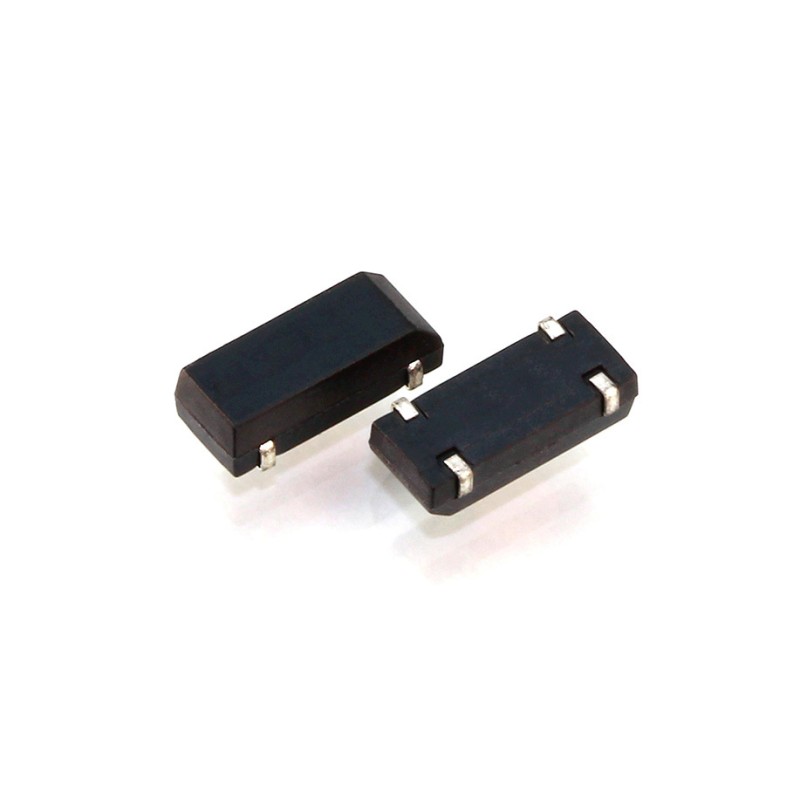 3000 pcs - Ecliptek 32.768MHz Crystal Unit 20ppm Tape & Reel 4-Pin 3.7 x 7.9 x 2.5mm