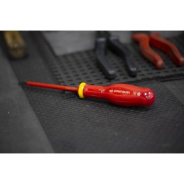 1 pcs - Facom Slotted Insulated Screwdriver, 4 x 0.8 mm Tip, 100 mm Blade, VDE/1000V, 210 mm Overall