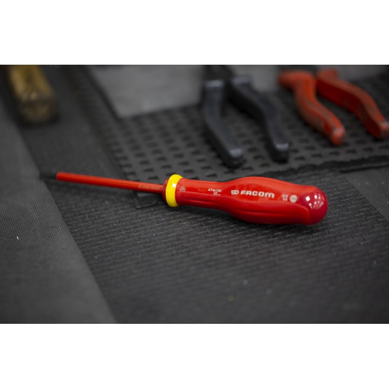 1 pcs - Facom Slotted Insulated Screwdriver, 4 x 0.8 mm Tip, 100 mm Blade, VDE/1000V, 210 mm Overall
