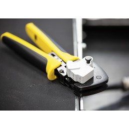 1 pcs - HARTING Hand Ratcheting Crimp Tool for Han C Connector Contacts, Han D Connector Contacts, Han E Connector Contacts,