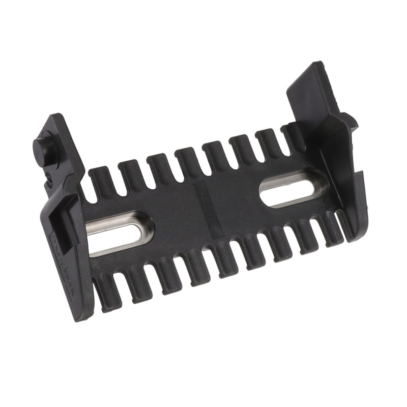 1 pcs : 030000008900 - MP3000 MALE END BRACKET 101MM WD