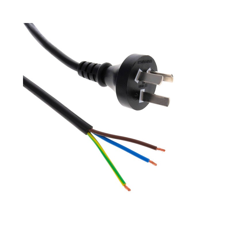 1 pcs : 399011-01 - CORD 18AWG CBL 8.20' BLACK