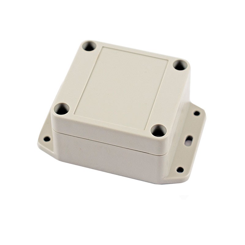 1 pcs : RP1025BF - Box ABS Gray Cover Included 3.540' L x 2.440' W (89.92mm x 61.98mm) X 1.570' (39.88mm)