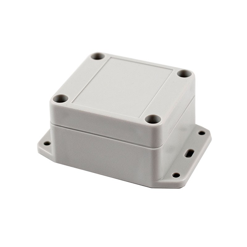 1 pcs : RP1020BF - Box Polycarbonate (PC) White, Off Cover Included 3.540' L x 2.440' W (89.92mm x 61.98mm) X 1.570' (39.88mm)