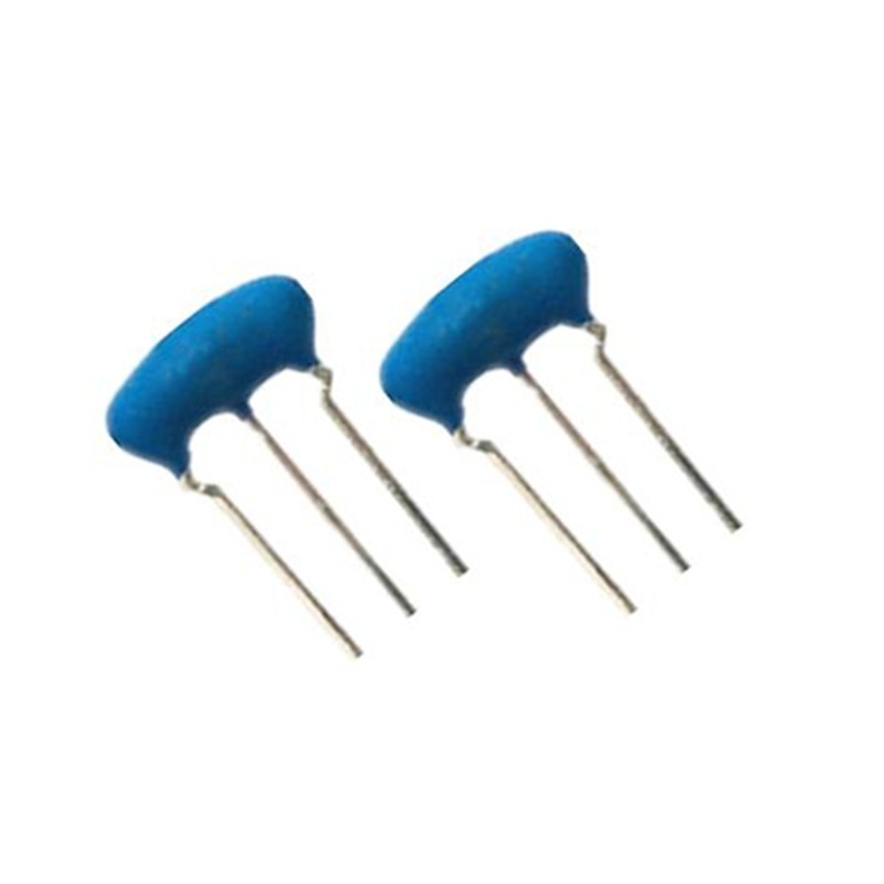 1 pcs : CD4M00000SF200 - 4MHZ CERAMIC RESONATOR 3PIN 5% T