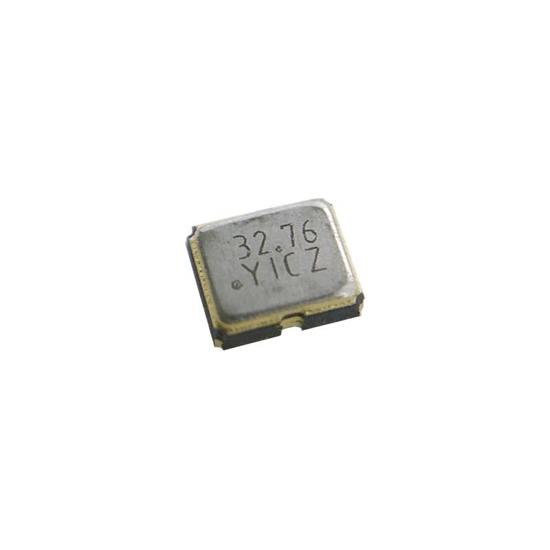1 pcs : OSC32.768K-3.3I/S22 - XTAL OSC XO 32.7680KHZ CMOS SMD