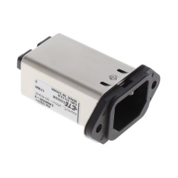 1 pcs : 6IHE1 - PWR ENT RCPT IEC320-C18 PANEL QC