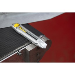 1 pcs - Stanley Safety Knife with Snap-off Blade, Retractable